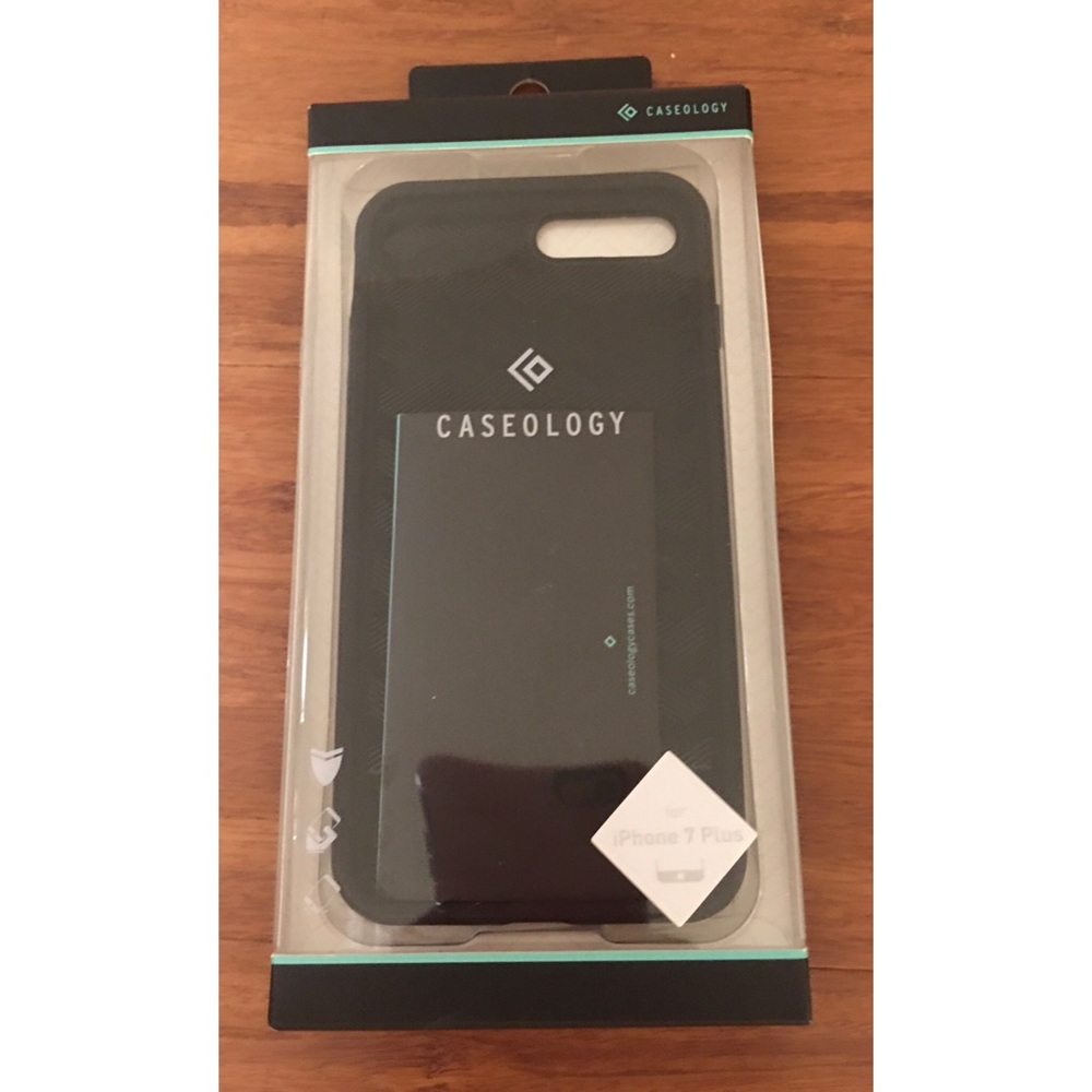 NWT iPhone 7 Plus Case